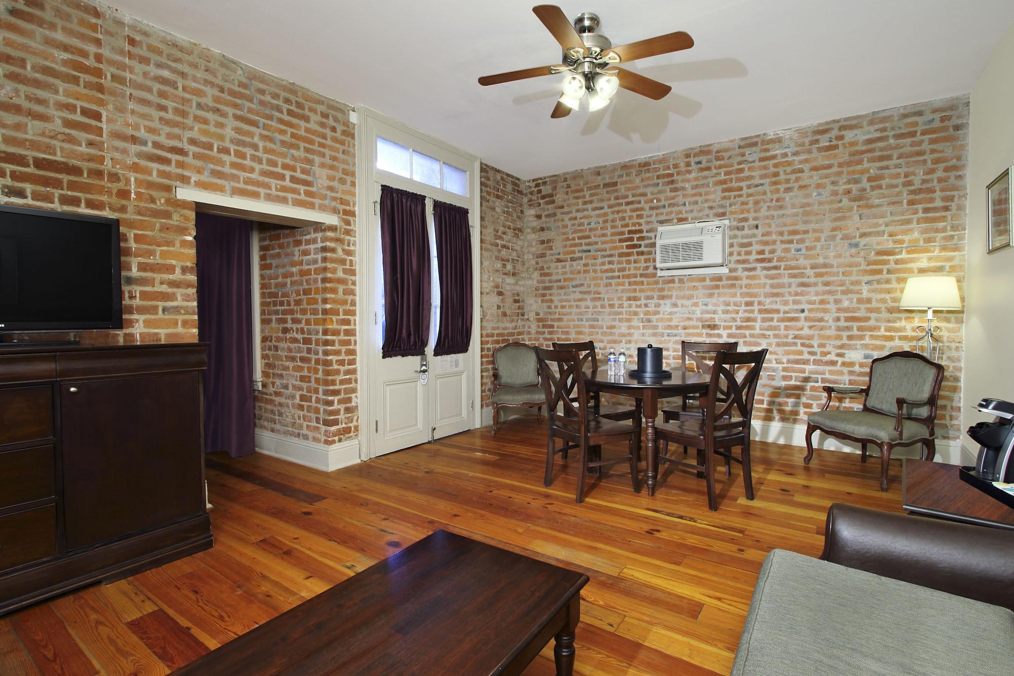 Inn On St. Peter, A French Quarter Guest Houses Property Ню Орлиънс Екстериор снимка