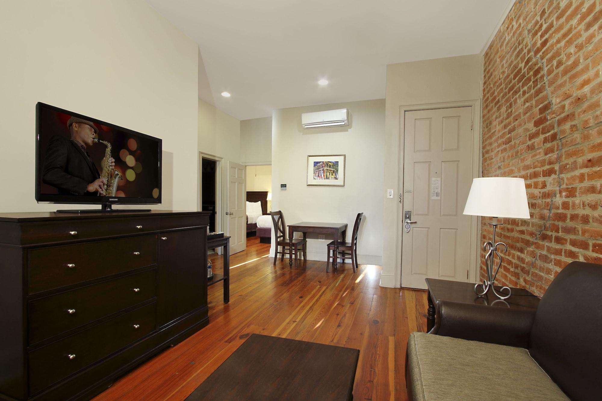 Inn On St. Peter, A French Quarter Guest Houses Property Ню Орлиънс Екстериор снимка