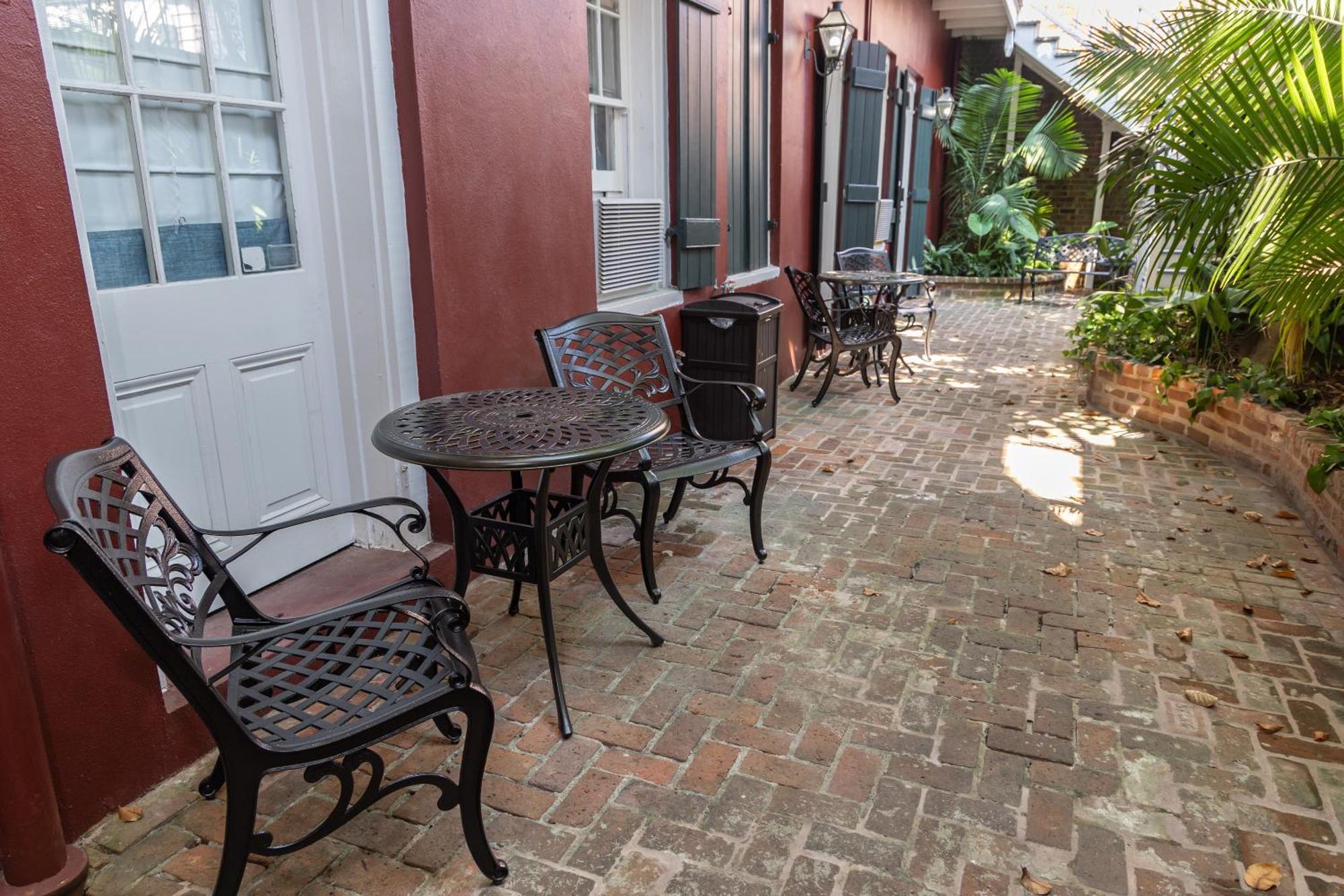 Inn On St. Peter, A French Quarter Guest Houses Property Ню Орлиънс Екстериор снимка