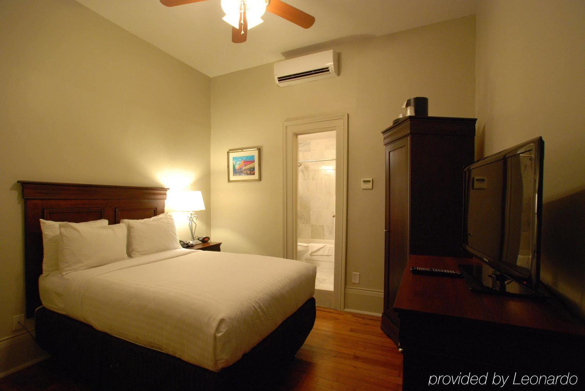 Inn On St. Peter, A French Quarter Guest Houses Property Ню Орлиънс Екстериор снимка